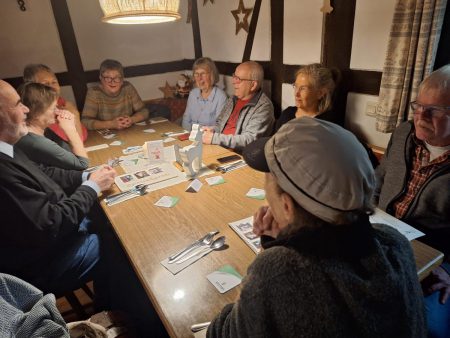 20251116 Wanderung Heiligengeisterholz Kapenburg10 Foto E.Drews 